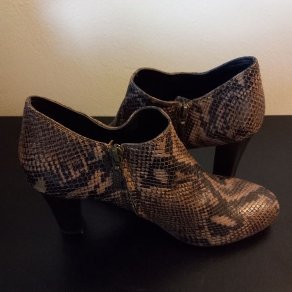 Geox Respira Leather Faux Snakeskin Bootie - Picture 4 of 11
